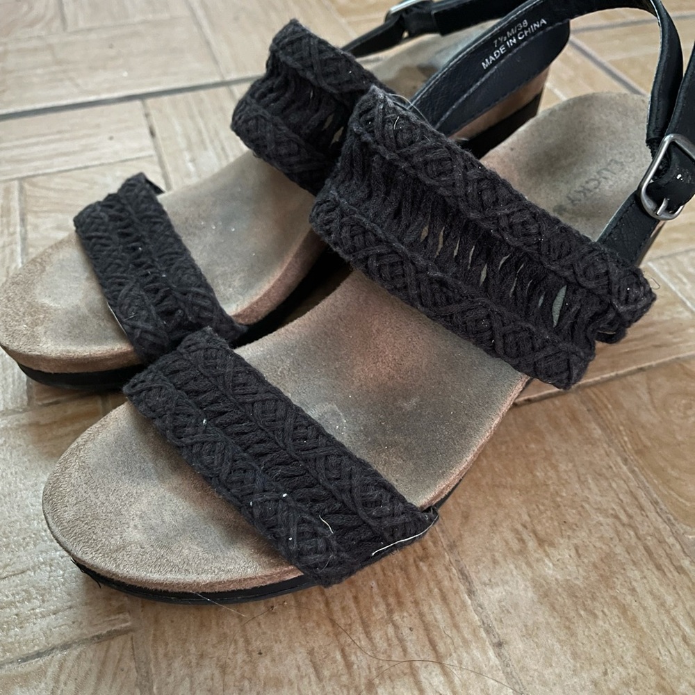 Lucky Brand crochet Wedges